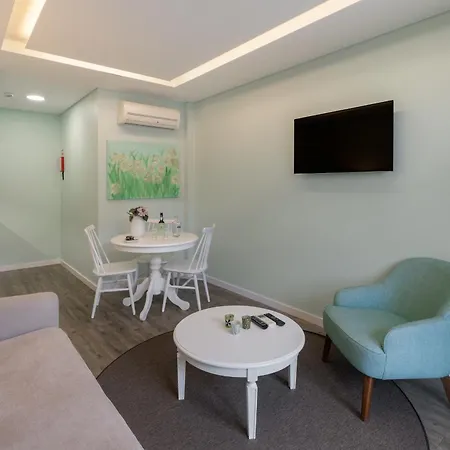 Ourmadeira - Babosas Village, Gardenias And Greenspaces بيت ضيافة فونشال