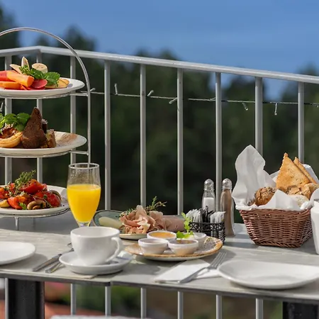 Ourmadeira - Babosas Village, Gardenias And Greenspaces