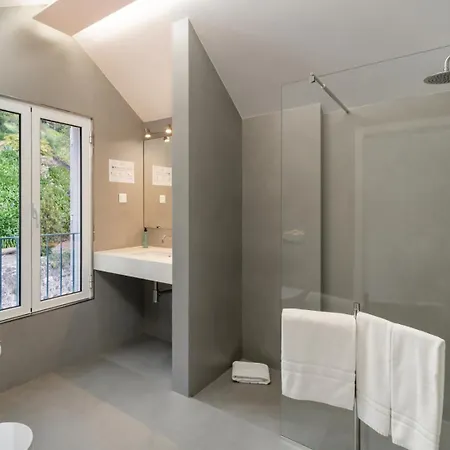 Ourmadeira - Babosas Village, Gardenias And Greenspaces