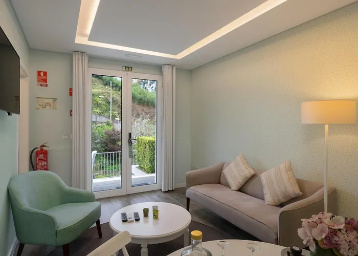 Ourmadeira - Babosas Village Gæstehus