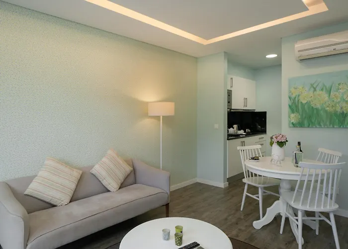 Ourmadeira - Babosas Village 4*